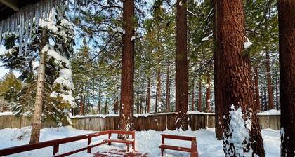 Hidden Gem 4-bedroom house in South Lake Tahoe near the beach, and Heavenly.