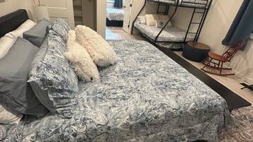 4 多间卧室、熨斗/熨衣板、旅行婴儿床、免费 WiFi