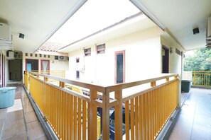 Exterior - Rehat at Wahidin Guest House (Kota Cirebon)