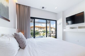 1 chambre, coffres-forts dans les chambres, fer et planche à repasser