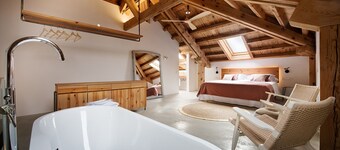 Cascada de la Esclusa Duplex Suite with Wi-Fi