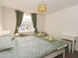 2 habitaciones, decoración personalizada y muebles diferentes 