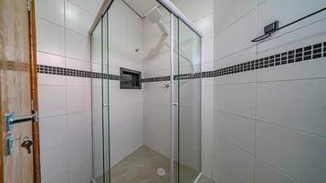 Economy Twin Room, City View | Bathroom | Hair dryer, towels, soap, shampoo