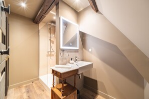 Hair dryer, towels - Appartement Horber - A quelques minutes de Colmar (Eguisheim)