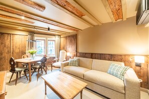 TV - Appartement Château Pape - A quelques minutes de Colmar (Eguisheim)