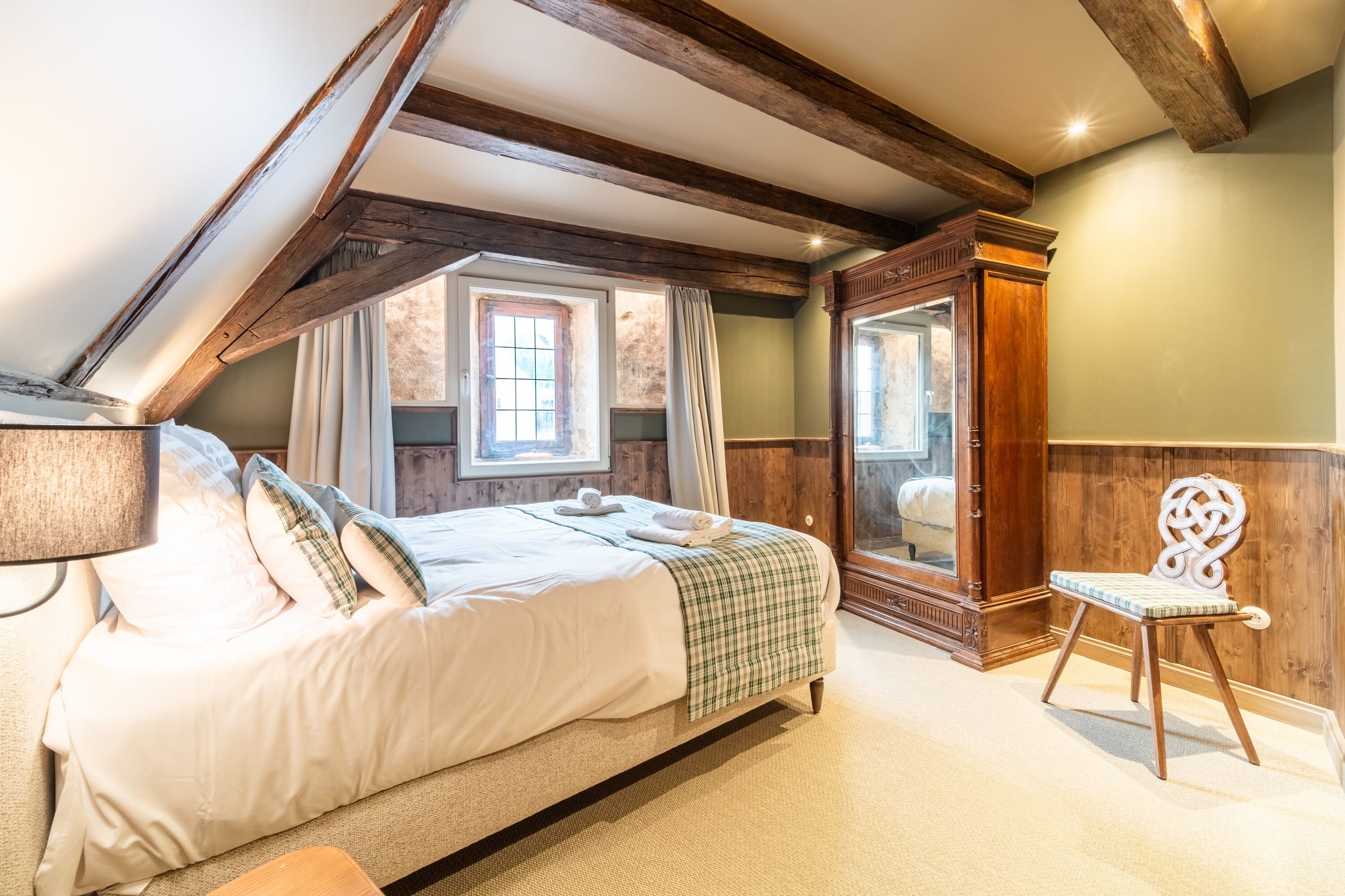 2 chambres, fer et planche à repasser, Wi-Fi gratuit, draps fournis