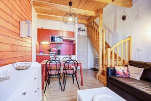 Interior - Le Repos du Chamois - Vue montagne (Font-Romeu)