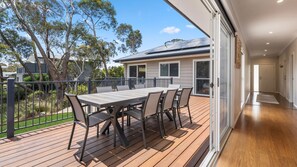 Outdoor dining - Mirrabel in Blackheath (Blackheath)