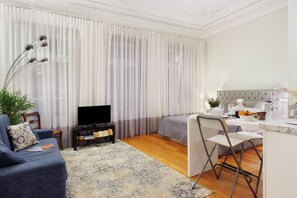 Iron/ironing board, WiFi, bed sheets - Lighthouse Apartments with Sea View – Foz do Douro (Porto)