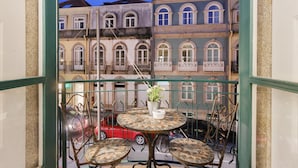 Unclassified image, 4 of 26, button - Lighthouse Apartments with Sea View – Foz do Douro (Porto)