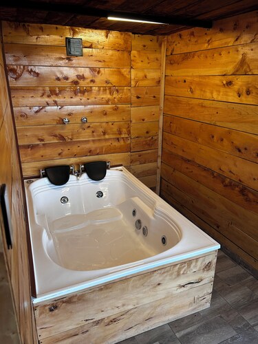 Luxury A-Frame Chalet with Jacuzzi and Panoramic View of Laguna Cocha