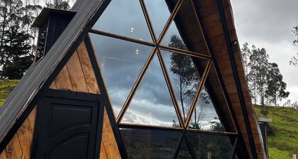 Luxury A-Frame Chalet with Jacuzzi and Panoramic View of Laguna Cocha