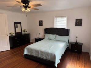 2 habitaciones, tabla de planchar con plancha y wifi gratis 