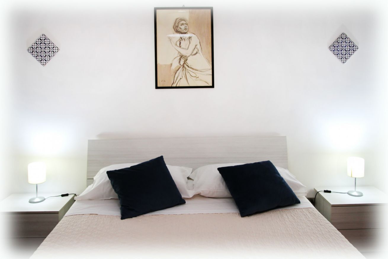 1 Schlafzimmer, Zimmersafe, Schreibtisch, Bügeleisen/Bügelbrett