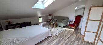 o\tSelf-contained studio in house 3 km from Annecy town center,