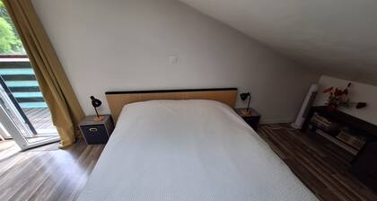 o\tSelf-contained studio in house 3 km from Annecy town center,