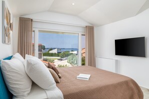 Free WiFi, bed sheets - Villa Nina Apartments Superior two-room apartment with sea view 4* for 4 persons (Fazana)