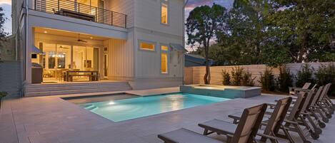 Piscine extérieure, piscine chauffée