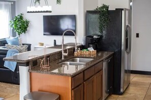 Interior - Charming 5-bedroom house with private pool & jacuzzi in beautiful Davenport (Davenport)