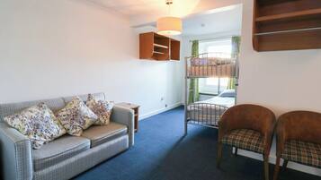 1 bedroom, individually decorated, individually furnished, free WiFi
