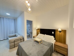 Basic Studio | Free WiFi - Juquehy Studios (São Sebastião)