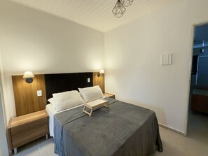 Basic Studio | Free WiFi - Juquehy Studios (São Sebastião)