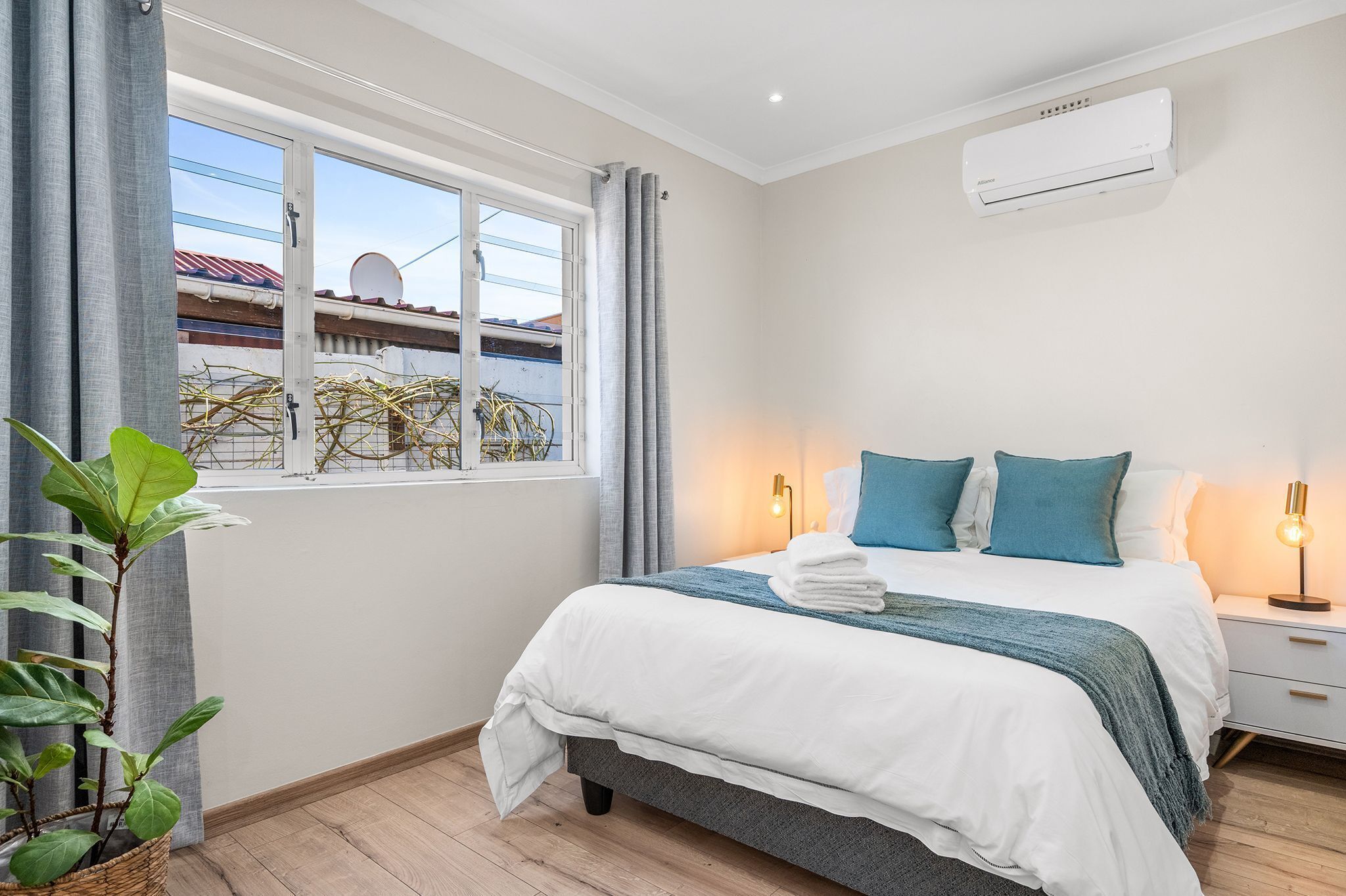 4 bedrooms, free WiFi, bed sheets