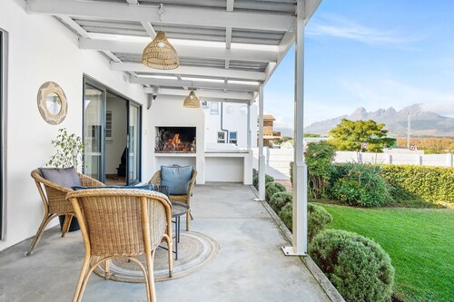 Winelands Getaway - Trois Chambres Maison, Couchages 5