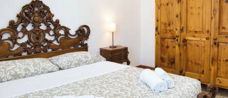 Wi-fi (inkludert) og sengetøy