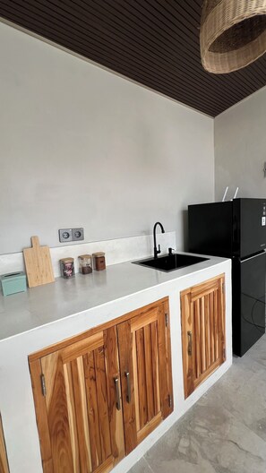 Biệt thự Cao cấp, hồ bơi riêng, quang cảnh hồ bơi | Bếp riêng | Tủ lạnh, bếp nấu, dụng cụ nấu nướng/bát dĩa/dao nĩa 