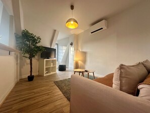 TV - Casa Brune - Votre cocon en plein cœur de Brive (Brive-la-Gaillarde)