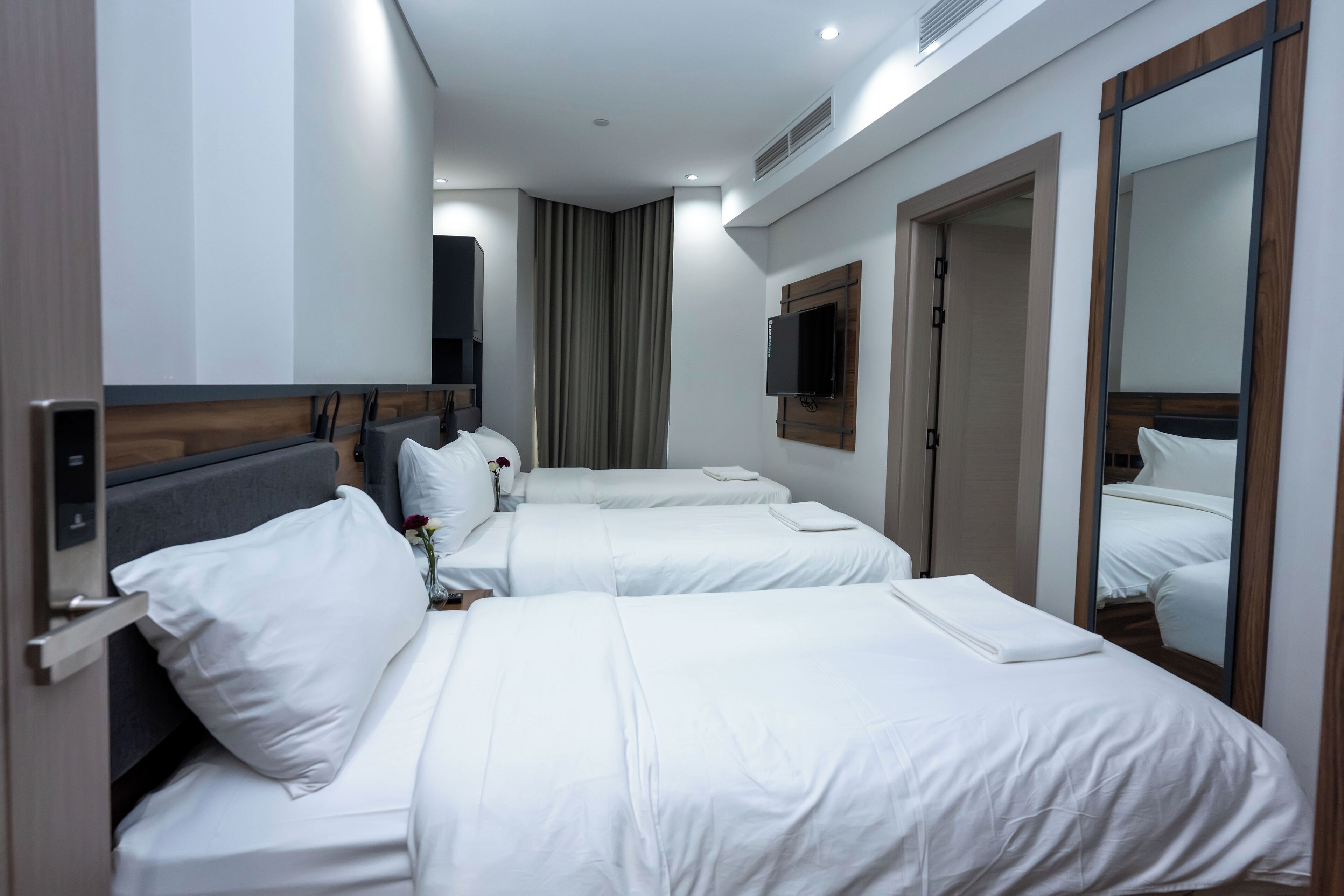 Firemannsrom – deluxe, balkong, byutsikt | Wi-fi (inkludert)