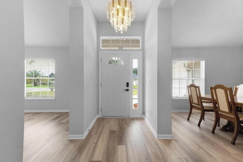 Perfect 4-bedroom house Unique stylish