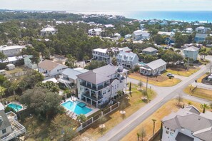 Exterior - Born 2 Beach – Luxury 10BR Private Heated Pool + Spa, Golf Cart, Bikes (Santa Rosa Beach)