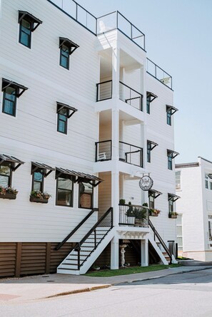 Exterior - The Pearl Hotel (Manteo)