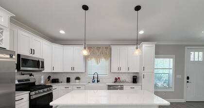 Modern 3BR Home Near Uptown of Charlotte