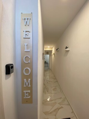 Hallway - Il Sogno (Naples)