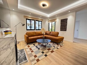 TV - GameHouse in the City Center (Nicosia)