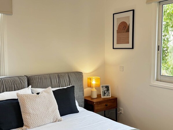 2 bedrooms, iron/ironing board, WiFi, bed sheets - Cozy Boho 2-BR Retreat in Central Nicosia (Nicosia)