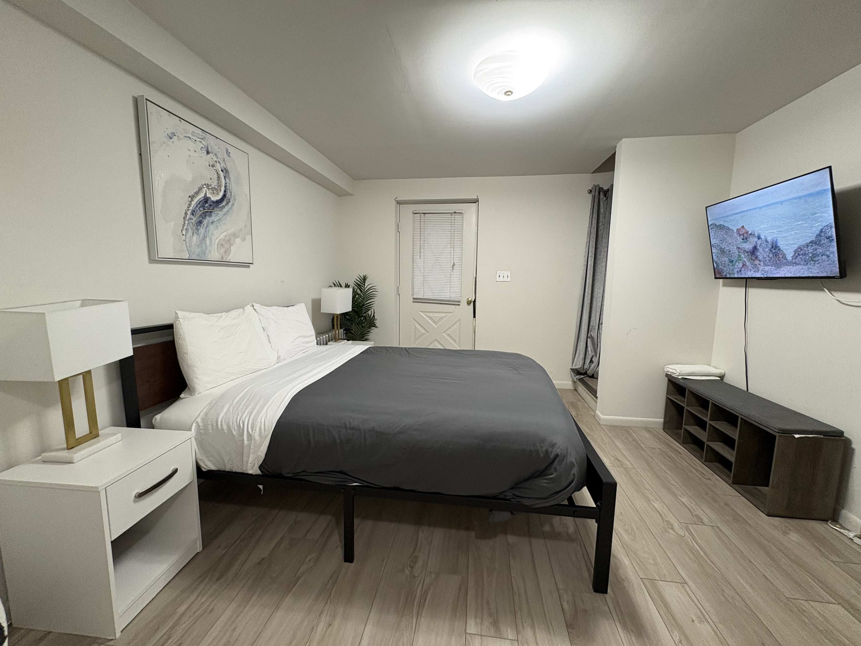 Iron/ironing board, WiFi