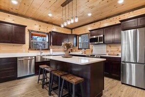 Fridge, microwave, oven, stovetop - Beautiful Luxury Cabin! Family Friendly/Private Pool/Theater Room/Fire Pit (Sevierville)