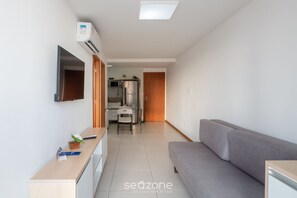 Basic Apartment | Living area - Your Complete Stay in Barra, 50 m From the Beach Exps (Salvador)