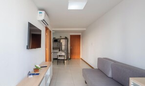 Living area - Your Complete Stay in Barra, 50 m From the Beach Exps (Salvador)