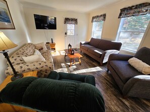 Living area - Adventure-Ready St. Germain Getaway Near Lakes, Trails & Rentals (Saint Germain)