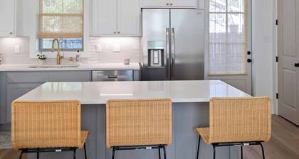 New Oaks Escape • King • River Ranch • Nespresso