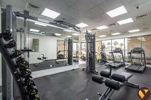 Gym - Jeewar JVC near Circle Mall Pool Gym (Dubai)