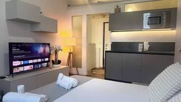 1 soverom, strykejern/-brett, wi-fi og sengetøy