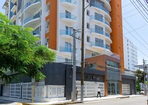 Apartamento superluxo, vista para a cidade | Fachada