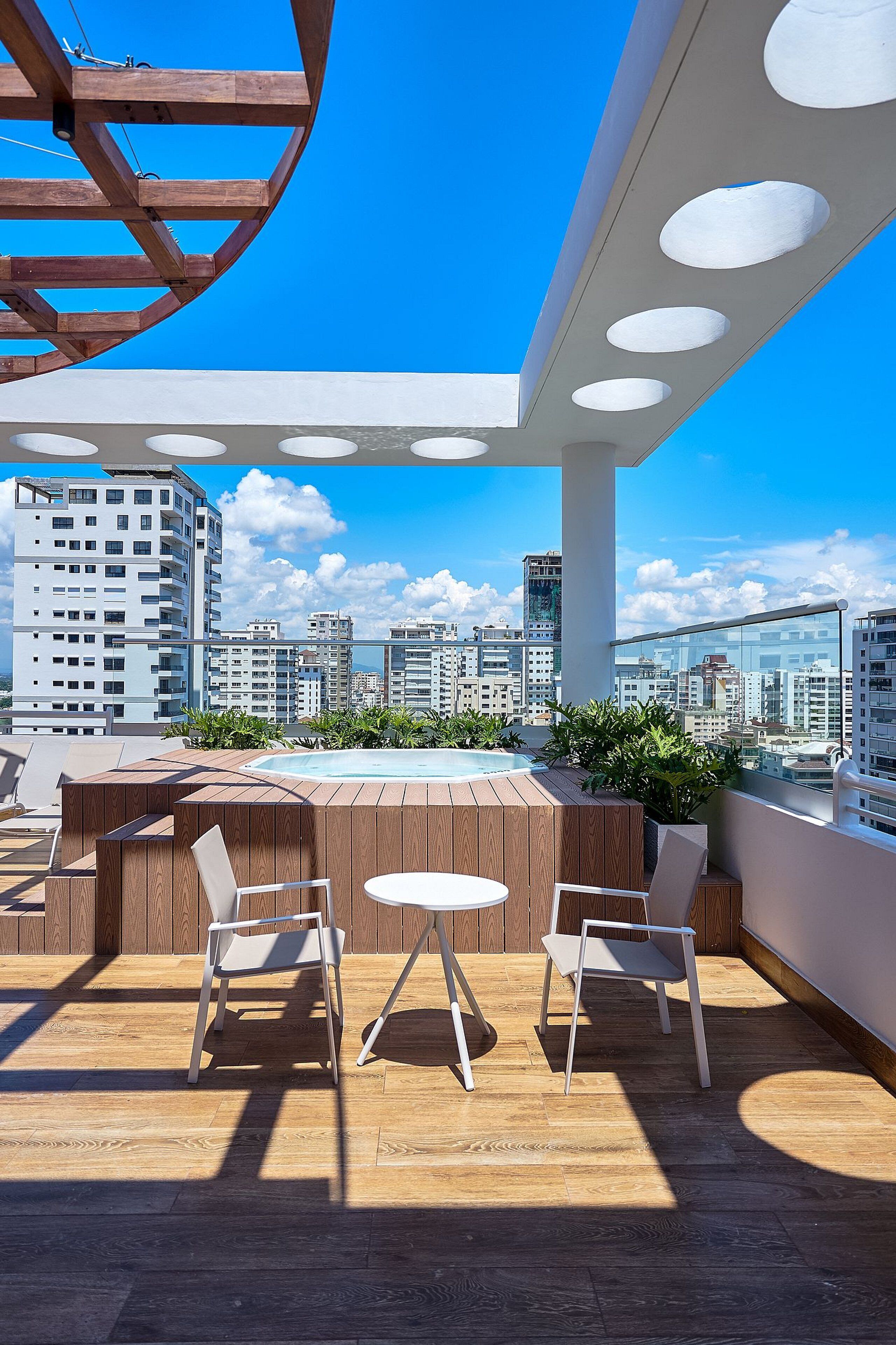 Luxury-Apartment, Stadtblick | Terrasse/Patio