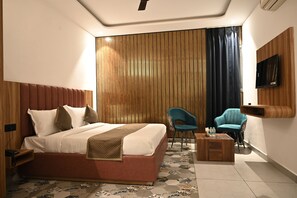 Kamar Deluks | Kedap suara dan Wi-Fi gratis